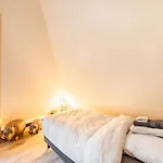 וילה Beautiful In With Private Heated Pool דרונן