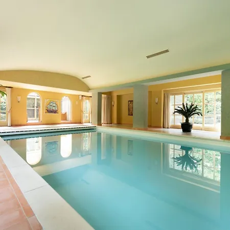 Beautiful In With Private Heated Pool Villa