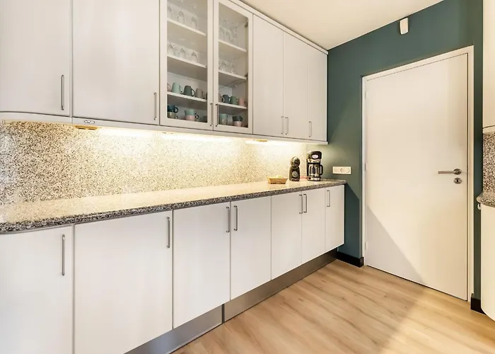 Beautiful In With Private Heated Pool *