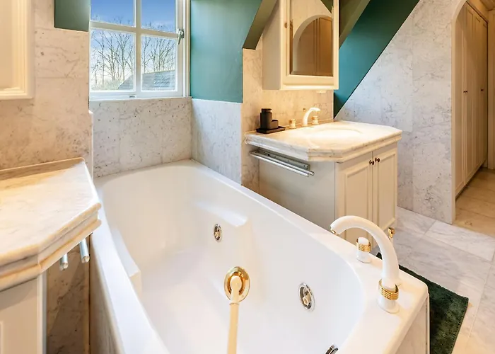 Vila Beautiful In With Private Heated Pool